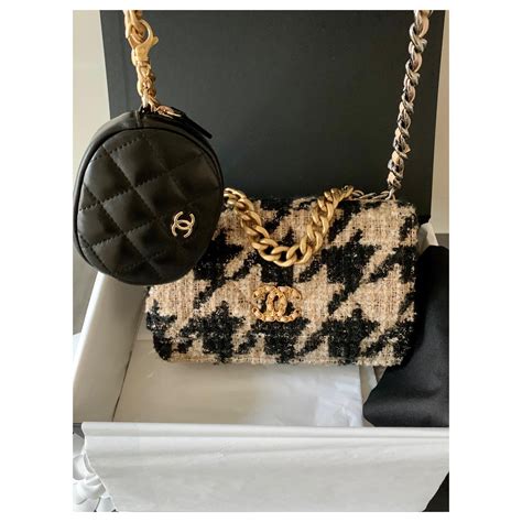 chanel 19 woc with coin purse|chanel woc wallet.